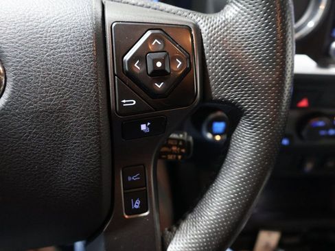 Used 2023 Toyota Tacoma TRD Sport image 34