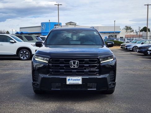 New 2026 Honda Pilot Black Edition image 2