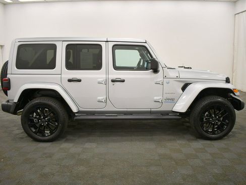 Used 2024 Jeep Wrangler Sahara 4xe image 9