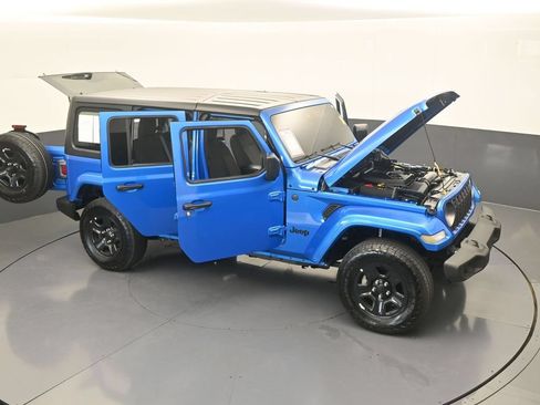 Used 2024 Jeep Wrangler Unlimited Sport AWD/4WD image 64