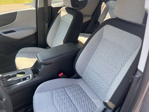 Used 2023 Chevrolet Equinox LS w/ Driver Confidence II Package image 24