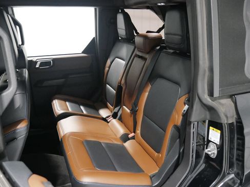 Certified 2024 Ford Bronco Outer Banks image 11