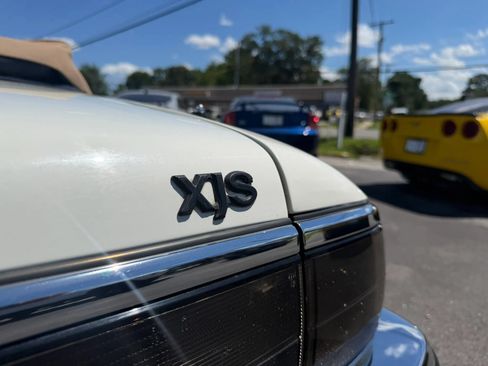 Used 1993 Jaguar XJS 4.0 Convertible RWD image 9
