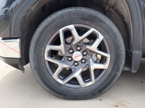 Used 2023 GMC Sierra 1500 SLT RWD image 10