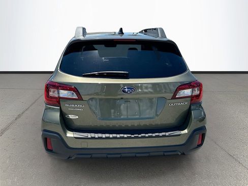 Used 2018 Subaru Outback 2.5i Premium AWD/4WD image 6