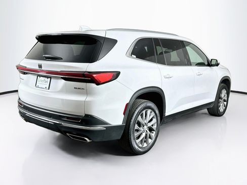 Used 2025 Buick Enclave Preferred FWD image 9