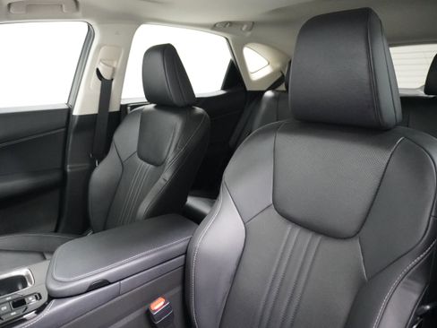 Used 2025 Lexus NX 250 FWD w/ Premium Package image 10