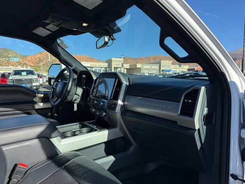 Certified 2022 Ford F250 Lariat w/ Tremor Off-Road Package image 13