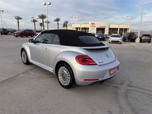 Used 2013 Volkswagen Beetle 2.5 50's Edition image 7