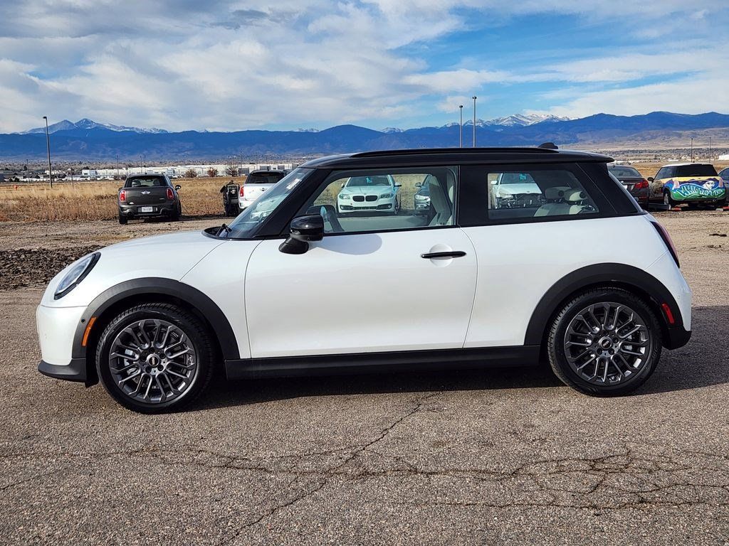 Used 2026 MINI Cooper 2-Door Hardtop FWD image 2