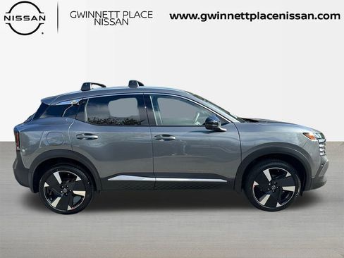 New 2026 Nissan Kicks SR image 4