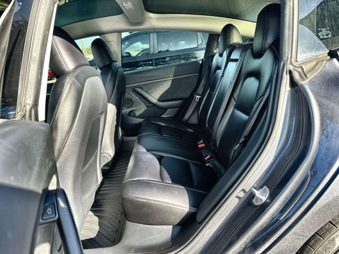 Used 2023 Tesla Model 3 Performance AWD/4WD image 4