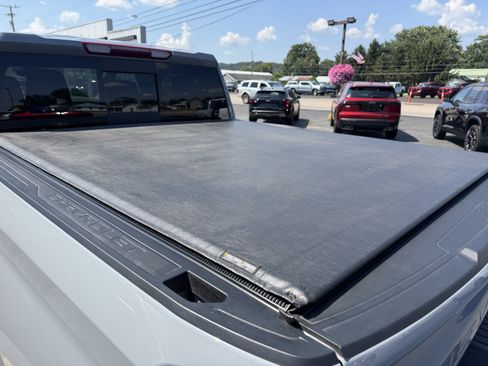 Used 2025 Chevrolet Silverado 1500 RST AWD/4WD image 10