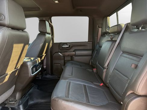 Used 2022 GMC Sierra 3500 Denali w/ Denali Ultimate Package AWD/4WD image 13