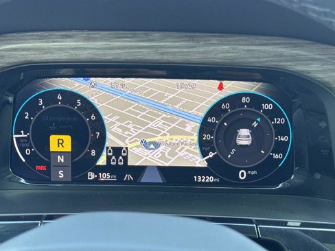 Certified 2025 Volkswagen Atlas SEL Premium R-Line image 30