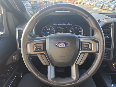 Used 2018 Ford Expedition Max XLT image 32