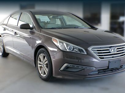 Used 2015 Hyundai Sonata SE w/ Option Group 09