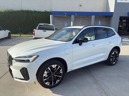 New 2026 Volvo XC60 T8 Plus w/ Protection Package Premier image 3