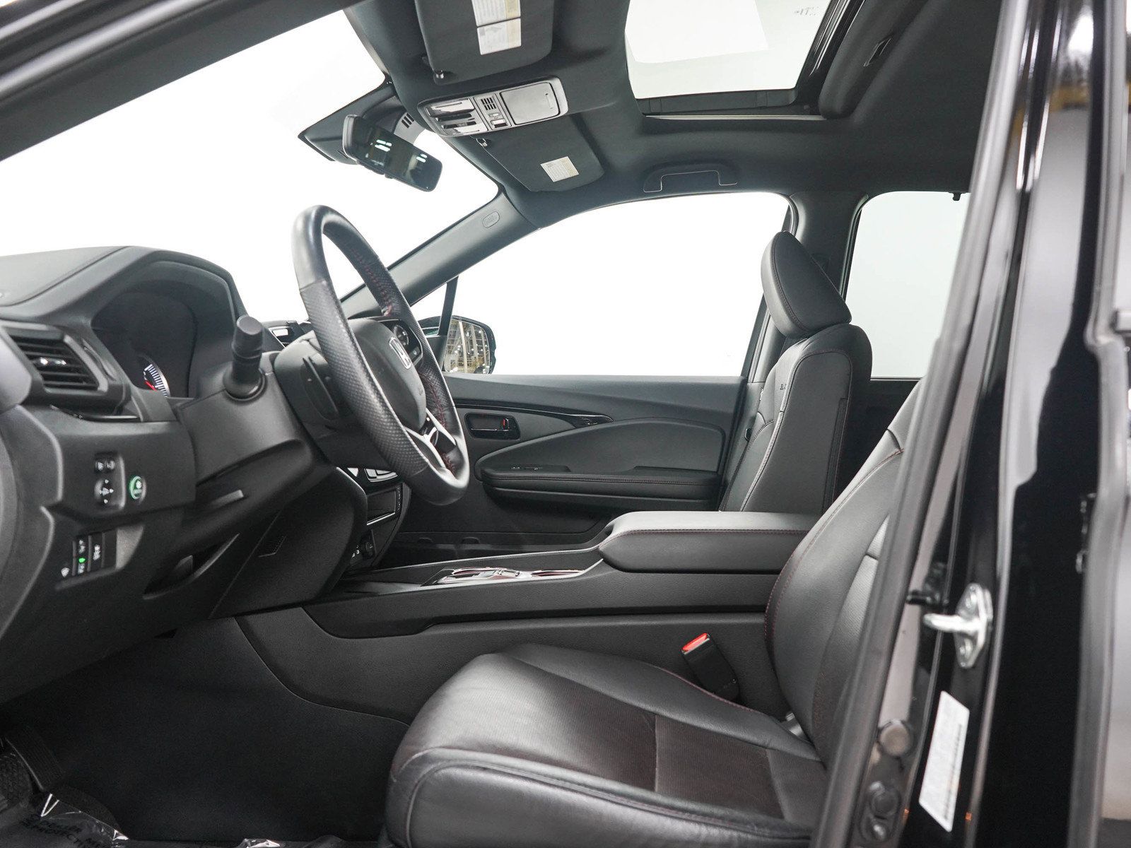 Used 2024 Honda Passport Black Edition image 24
