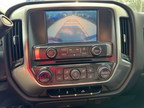 Used 2017 Chevrolet Silverado 1500 LT w/ All Star Edition AWD/4WD image 28