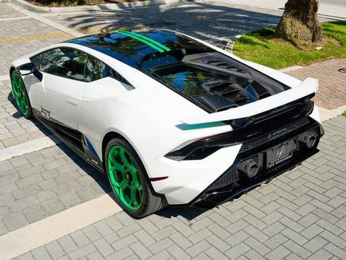 Used 2023 Lamborghini Huracan Tecnica RWD image 20