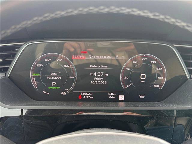 Used 2024 Audi Q8 e-tron Premium Plus AWD/4WD image 6