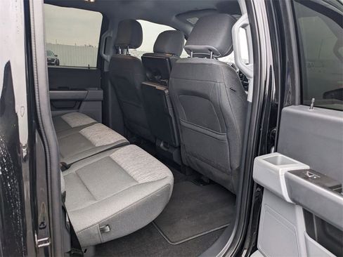 Used 2021 Ford F150 XLT image 32
