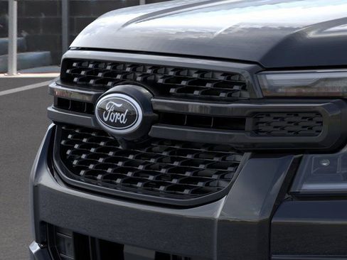 New 2025 Ford Ranger Lariat w/ FX4 Off-Road Package image 17