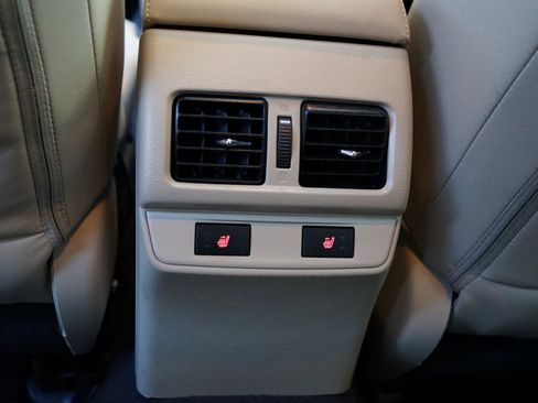 Used 2016 Subaru Outback 2.5i Limited image 26