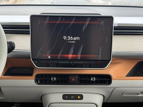 New 2025 Volkswagen ID. Buzz Pro S Plus image 8