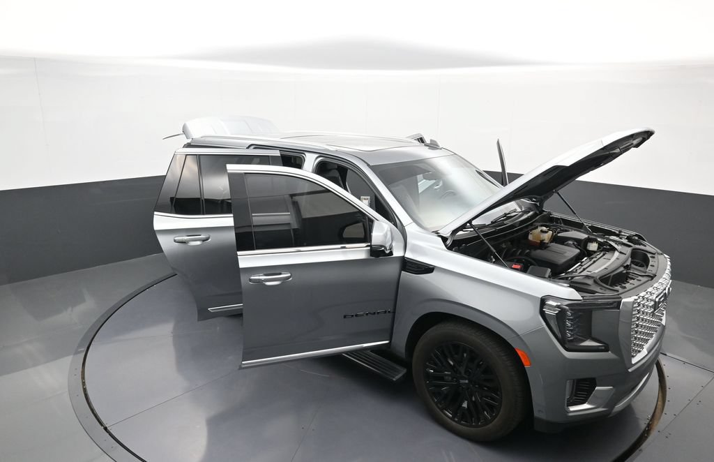 Used 2024 GMC Yukon Denali w/ Denali Reserve Package AWD/4WD image 39
