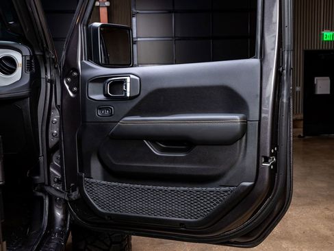 Used 2025 Jeep Wrangler Sahara w/ Technology Group image 36