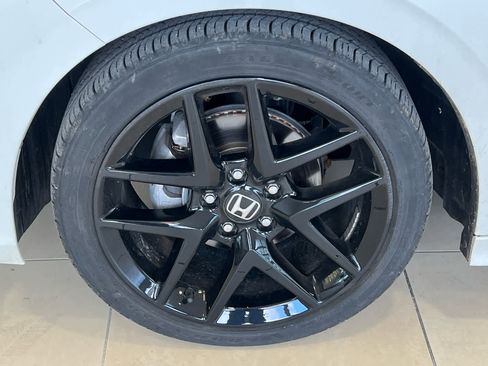 Used 2024 Honda Civic Sport image 4