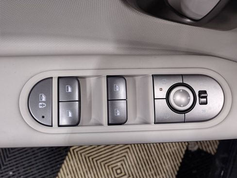 New 2026 Hyundai Ioniq 5 SEL image 18