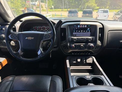 Used 2019 Chevrolet Silverado 3500 High Country AWD/4WD image 23
