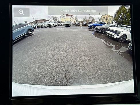 Used 2025 Jeep Compass Latitude image 29