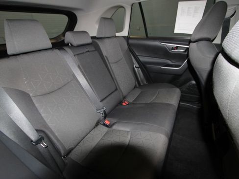 Used 2024 Toyota RAV4 XLE image 25