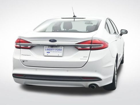 Used 2017 Ford Fusion SE w/ Fusion SE Technology Package FWD image 7