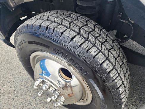 Used 2015 Ford E-350 and Econoline 350 Super Duty RWD image 33