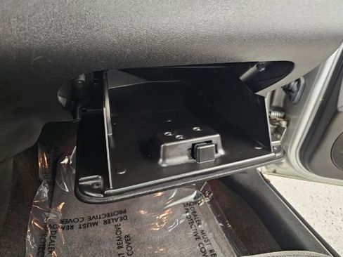 Used 2014 Chevrolet Impala LT w/ LT Sunroof Package image 20