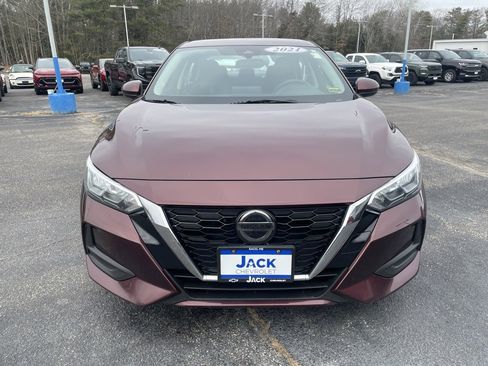 Used 2021 Nissan Sentra SV image 2