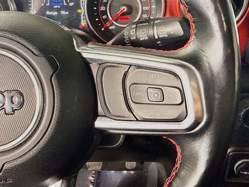 Used 2021 Jeep Wrangler Unlimited Rubicon w/ Uconnect 4C Nav & Sound Group AWD/4WD image 15