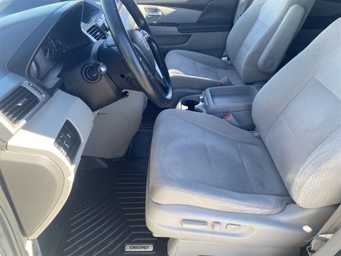 Used 2016 Honda Odyssey SE image 20