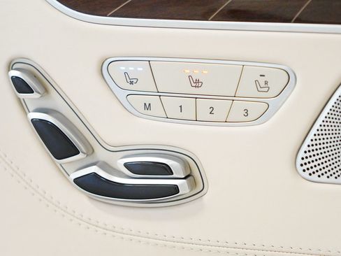 Certified 2021 Mercedes-Benz S 560 4MATIC Coupe image 28