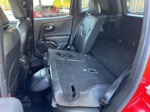 Used 2022 Jeep Renegade Trailhawk image 24