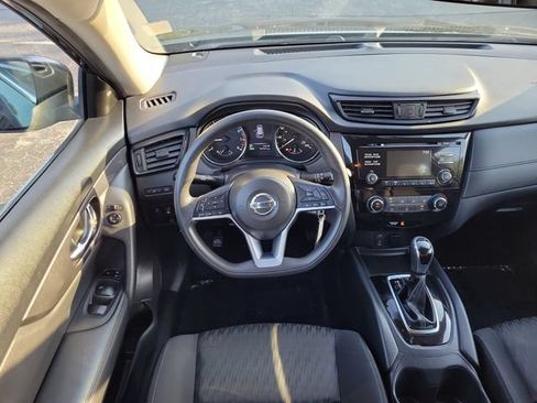 Used 2017 Nissan Rogue S AWD/4WD image 11