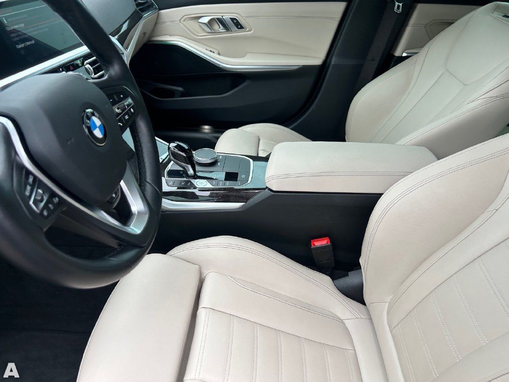Used 2022 BMW 330i Sedan w/ Driving Assistance Package RWD image 19