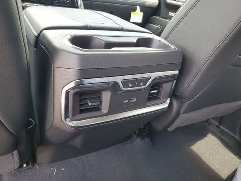 New 2026 GMC Sierra 1500 Denali AWD/4WD image 17