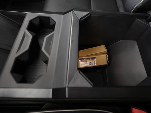 Used 2025 Tesla Cybertruck AWD Crew Cab image 45