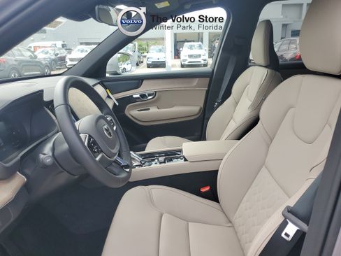 Used 2026 Volvo XC90 B6 Plus w/ Protection Package Premier AWD/4WD image 14